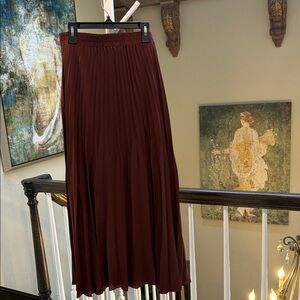 Max Studio Wine Red Pleated Maxi Skirt